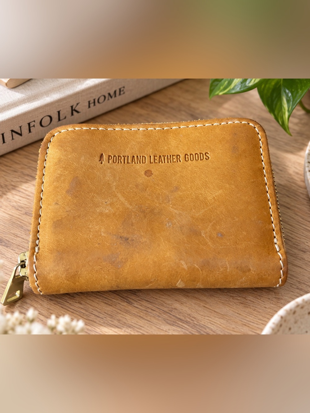 Portland Leather Goods Tan Leather Zip Wallet | Rustic Patina Coin Purse  Yellow